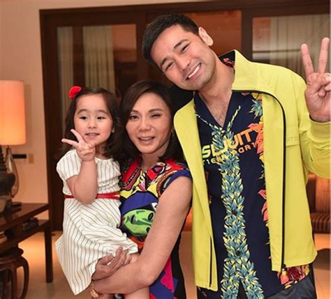 hayden kho education|Scarlet Snow: Vicki and Hayden Share Their Child .